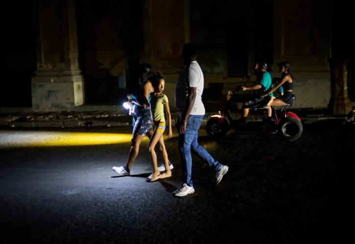 Αποκαταστάθηκε σε μεγάλο βαθμό η ηλεκτροδότηση στην Κούβα