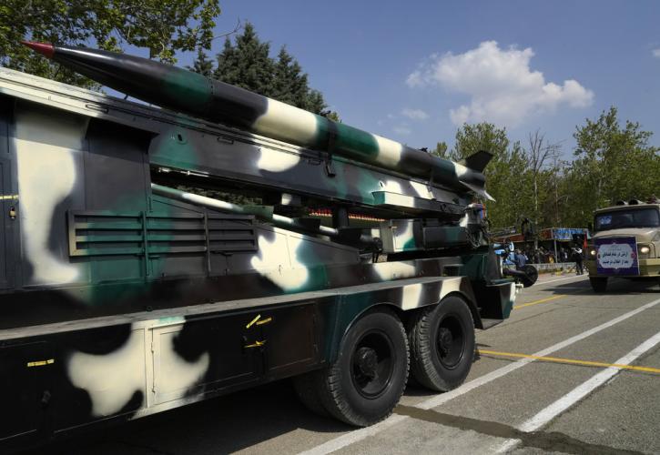 Bloomberg: ΗΑΕ και Κατάρ πιέζουν παρασκηνιακά τον Τραμπ για λύση στο θέμα του Ιράν