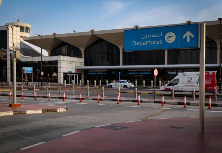 Επανεκκινούν περιορισμένες πτήσεις από Ντουμπάι - Παρατείνει την αναστολή η Air France