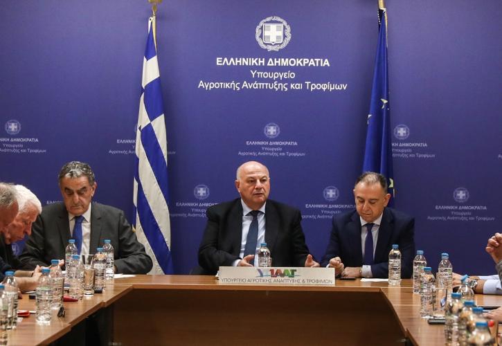 Αφθώδης πυρετός: Αποζημίωση για το γάλα που έχει παραληφθεί από τις 15/3 έως την άρση των μέτρων