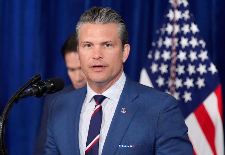 Χέγκσεθ για Ιράν: «Χτυπάμε χειρουργικά, συντριπτικά και αμετανόητα» - Οι στόχοι των ΗΠΑ