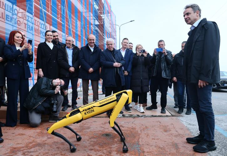 Εντυπωσιασμένος ο Κυρ. Μητσοτάκης από την ταχύτητα κατασκευής του Fly Over