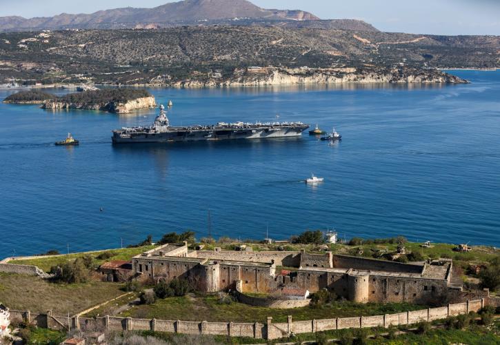 Νέος συναγερμός στη Σούδα - Σύλληψη Πολωνού για κατασκοπεία