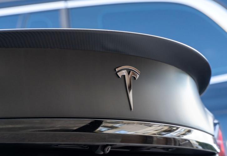 Αυξήθηκαν οι πωλήσεις αυτοκινήτων στην EE τον Φεβρουάριο - Ανάκαμψη μετά από 13 μήνες για Tesla