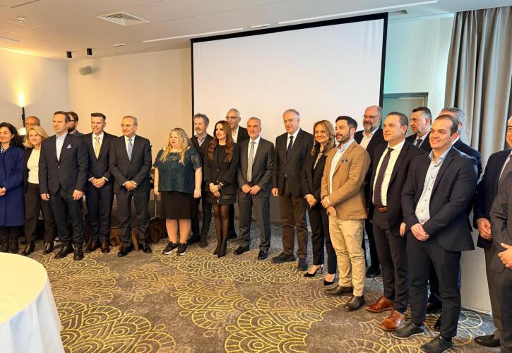 Θεοδωρικάκος: «Στηρίζουμε με σχέδιο και αποτελέσματα τη βιομηχανία αλουμινίου»