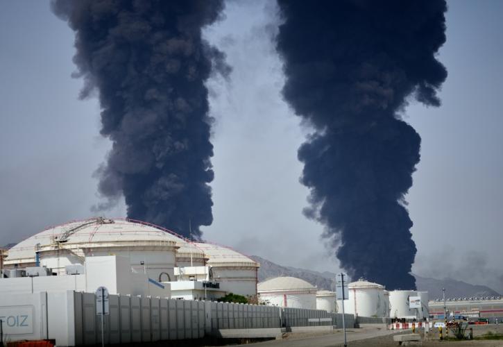 Bloomberg: Ο πόλεμος αναγκάζει την παγκόσμια ελίτ να αντιμετωπίζει διαρκή σοκ