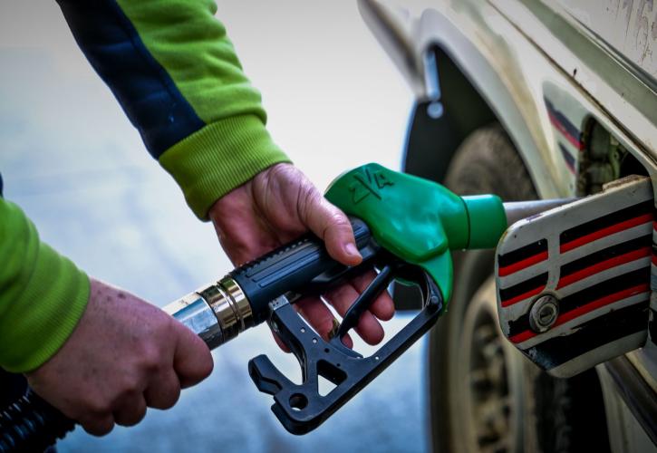 Καύσιμα: Κοντά στα 2 ευρώ η βενζίνη - Πού θα φθάσουν οι τιμές, τα μέτρα που εξετάζει η κυβέρνηση