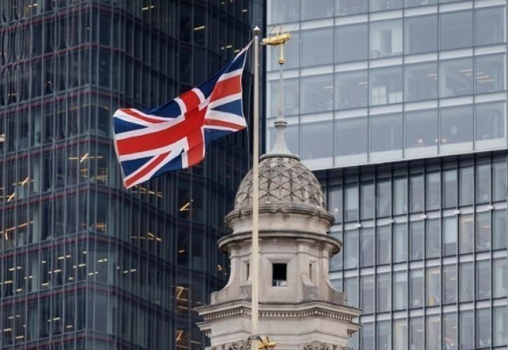 Βρετανία: Εξετάζει την πιο ενεργή συμμετοχή της στον πόλεμο στη Μ. Ανατολή