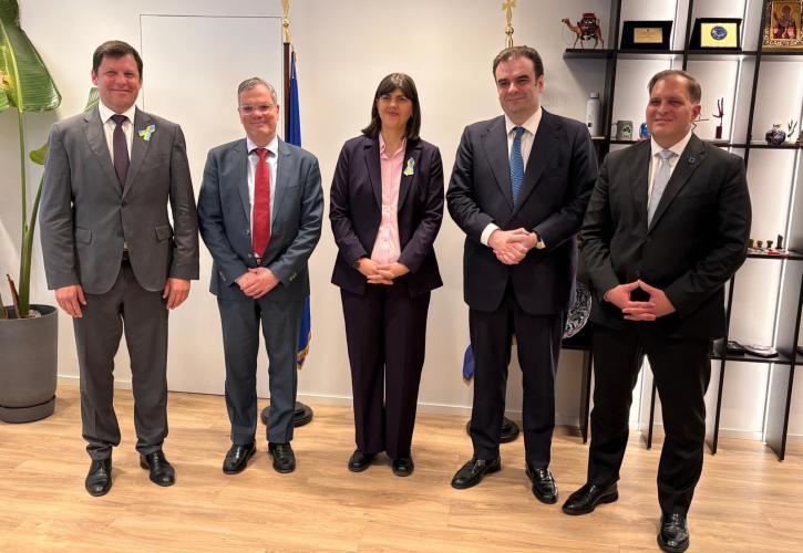 Συνάντηση Πιερρακάκη – Κοβέσι στην ΑΑΔΕ για τα Τελωνεία