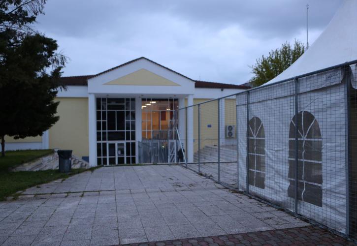 Συνεχίζεται η δίκη για τα Τέμπη: Αλλαγές στην αίθουσα και στη διαδικασία εισόδου