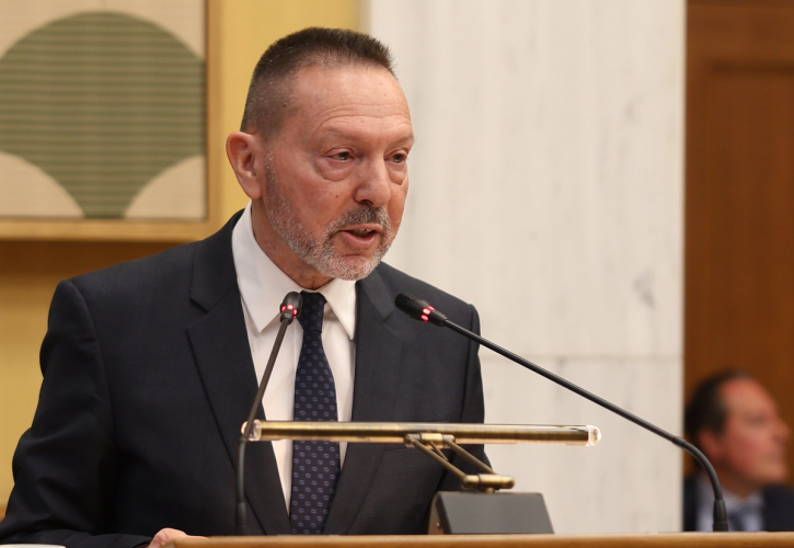 Στουρνάρας: Το τρίπτυχο «άμυνας» των τραπεζών