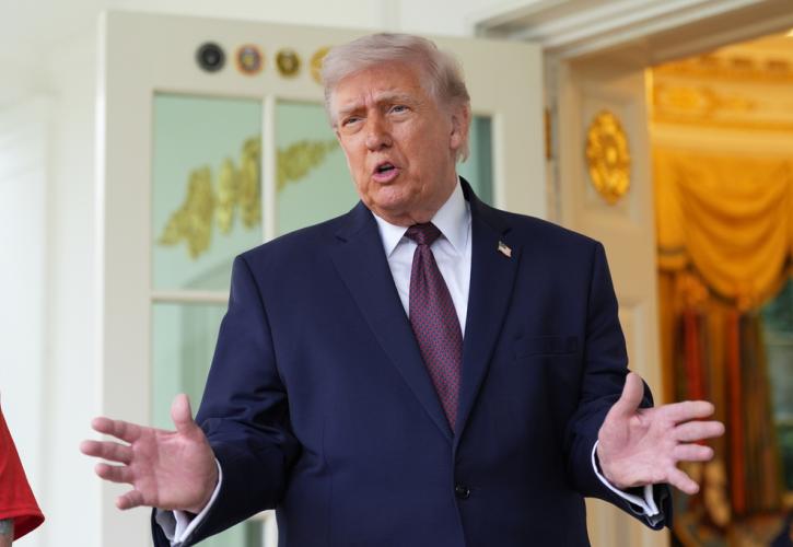 Τραμπ: «Σε ισχύ ο αποκλεισμός των Στενών του Ορμούζ - Το Ιράν θέλει διακαώς συμφωνία»