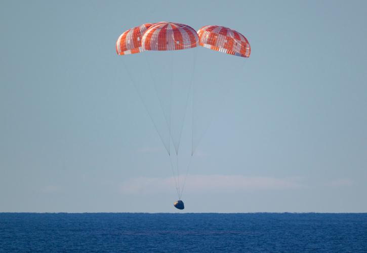 Επέστρεψαν στη Γη οι αστροναύτες της αποστολής Άρτεμις 2