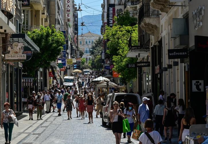 Λιανεμπόριο: Προσδοκά… Ανάσταση τζίρου στη σκιά του πολέμου