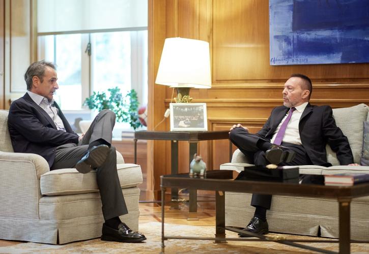 Ανανέωση της θητείας του Γ. Στουρνάρα προτείνει η κυβέρνηση