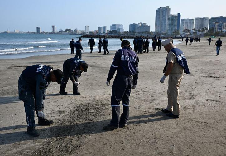 Μεξικό: Η PEMEX παραδέχτηκε πως αυτή ευθύνεται για εκτεταμένη μόλυνση στον Κόλπο του Μεξικού