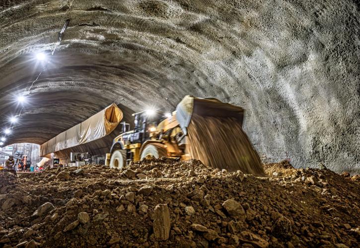 Προς τον Σταθμό Δικαστήρια ο "μετροπόντικας" της γραμμής 4