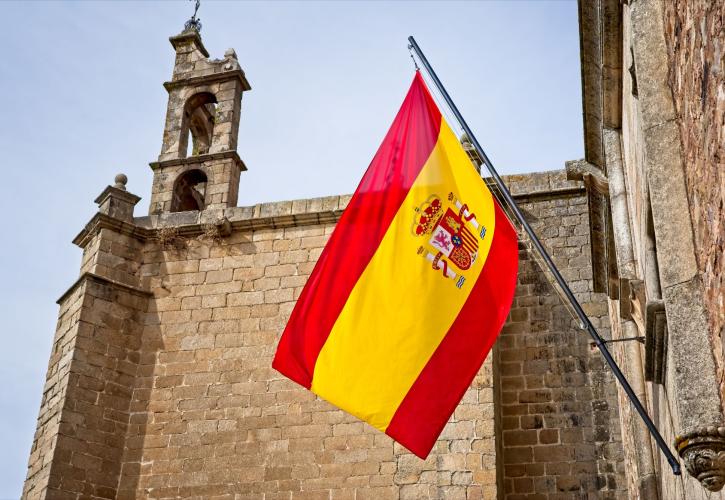 Ισπανός υπ. Τουρισμού: «Αγοράστε αεροπορικά εισιτήρια τώρα, πριν αυξηθούν οι τιμές»