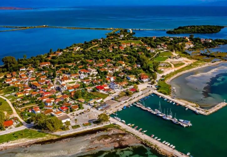 Κορωνησία Άρτας: Το νησάκι του Αμβρακικού με την ιδιαίτερη ομορφιά