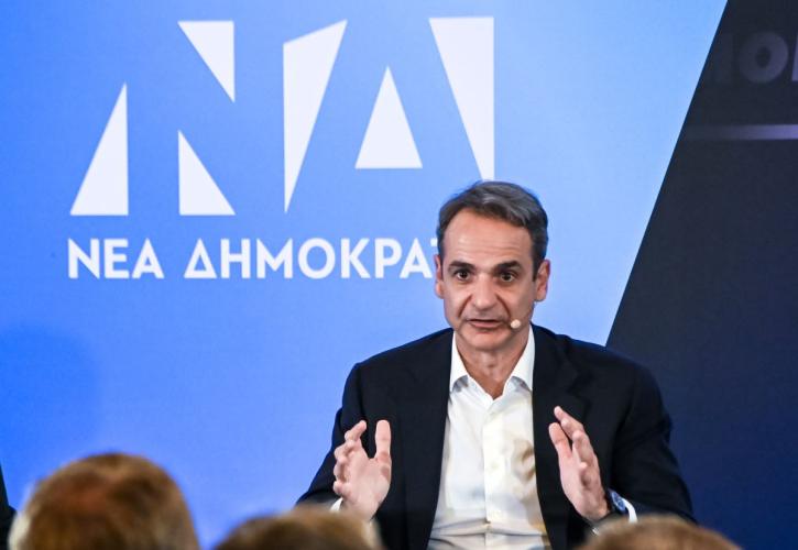 Το επιτελικό κράτος, οι 5 γαλάζιοι και το μήνυμα Μητσοτάκη