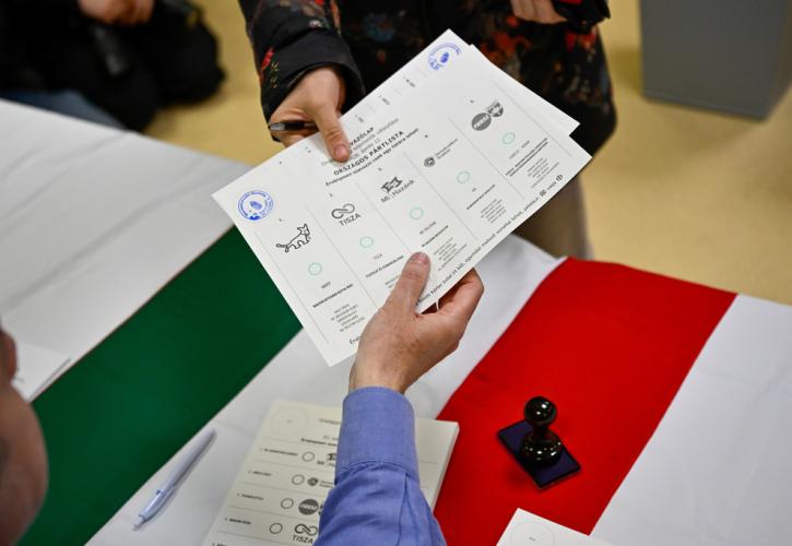 Ουγγαρία: Ο Μαγιάρ δηλώνει ότι ο Όρμπαν παραδέχθηκε την ήττα του