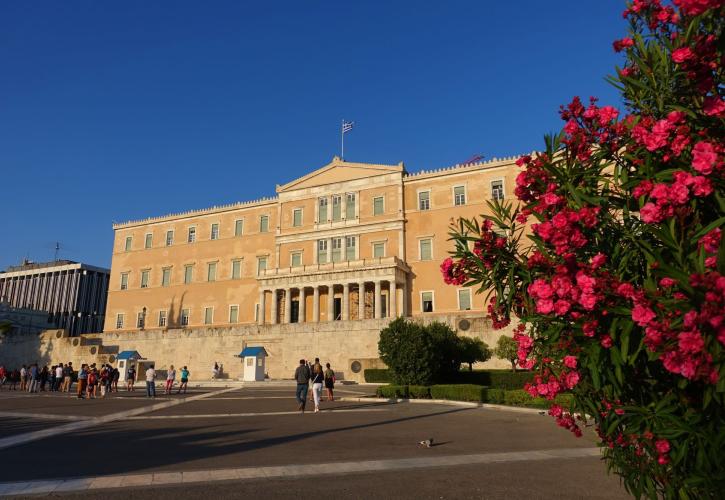 Ποια μέτρα στήριξης φέρνει το υπερπλεόνασμα του 2025 - Τα σενάρια που βρίσκονται στο τραπέζι