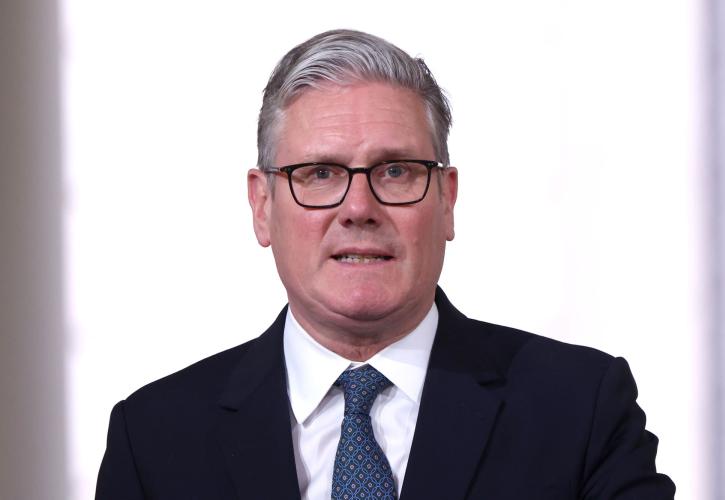 DW: Σενάρια παραίτησης Στάρμερ λόγω Μάντελσον