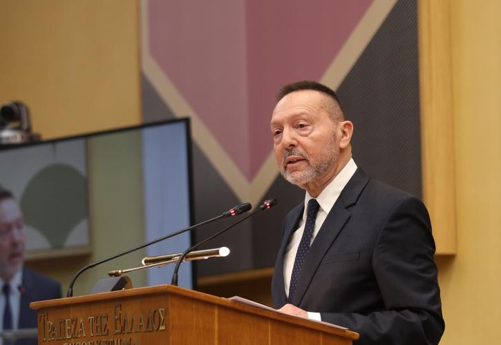 Στουρνάρας: Το τρίπτυχο «άμυνας» των τραπεζών