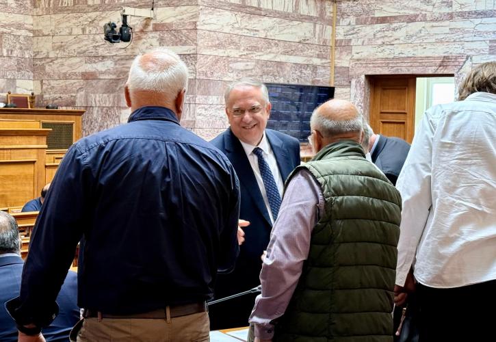 Θεοδωρικάκος: «Ο παραγωγικός μετασχηματισμός απαιτεί διάλογο και συναινέσεις»