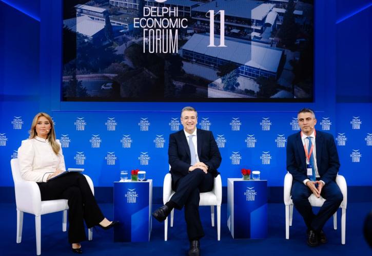 Τζιτζικώστας: Τα αεροπορικά καύσιμα επαρκούν μέχρι τις αρχές Ιουνίου