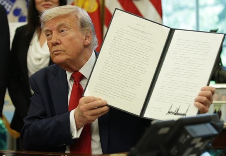 Δασμοί Τραμπ έως 100% σε εισαγόμενα φάρμακα - Νέοι φόροι για τα μέταλλα