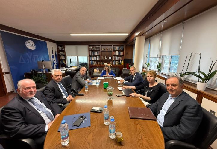 Συνάντηση Χορμόβα - Μπρατάκου για στενότερη διασύνδεση κατάρτισης και αγοράς εργασίας