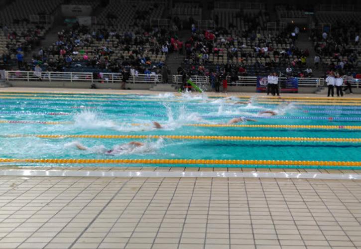 Δωρεά 5.000 σετ κολύμβησης σε μαθητές από την Arena Greece