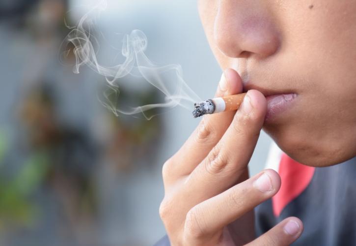 Πόσα παιδιά και έφηβοι έως 15 ετών κάνουν χρήση προϊόντων καπνού και νικοτίνης;