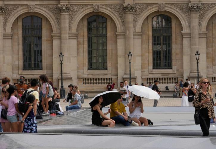 Γαλλία: Πρωτοφανές για την εποχή κύμα καύσωνα πλήττει τη χώρα