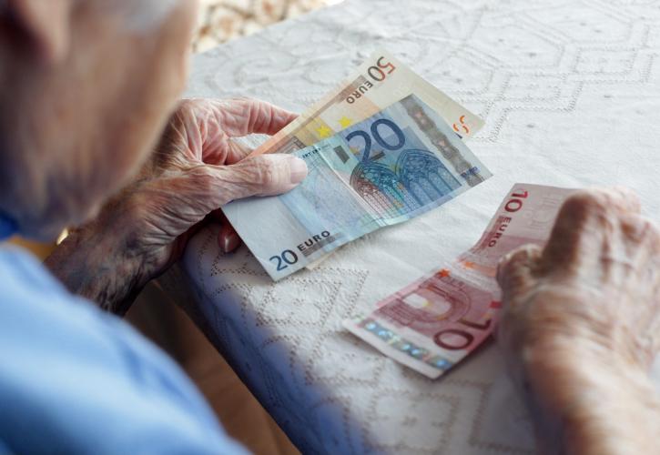 Διπλό bonus στις συντάξεις το 2027 - Υψηλότερα ποσά για 2,5 εκατ. συνταξιούχους