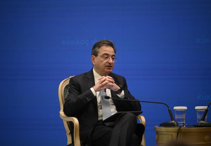 Καραβίας: «Σκόπιμη» η πίεση στις τράπεζες – Εκτός RRF έργα 6-8 δισ. ευρώ