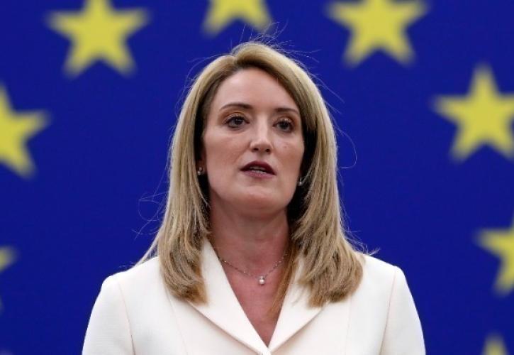 Μετσόλα στο Συνέδριο ΝΔ: Τα τελευταία επτά χρόνια η χώρα σας έχει πετύχει έναν εντυπωσιακό μετασχηματισμό