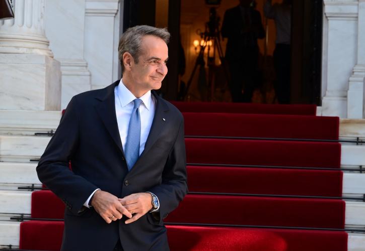Γαλάζια δίχτυα προς το 42% - Η ένταξη των νοσηλευτών στα ΒΑΕ ανοίγει ορέξεις - Ο τελευταίος να κλείσει την πόρτα του ΣΥΡΙΖΑ
