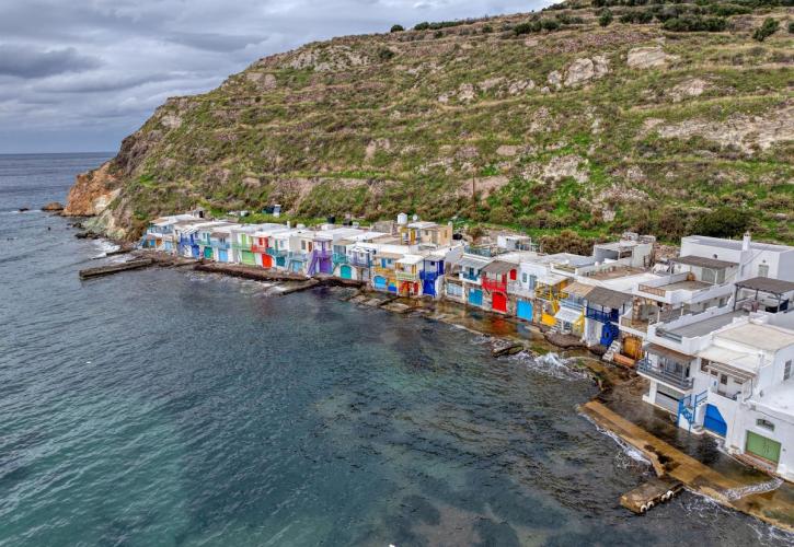 Ταξίδι στον χρόνο μέσα από τα ψαροχώρια της Μήλου