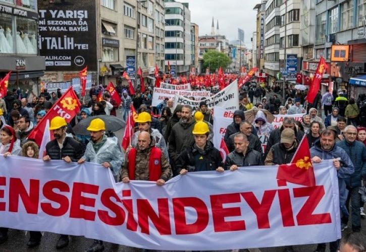 Πρωτομαγιά με συγκρούσεις στην Κωνσταντινούπολη - Εκατοντάδες προσαγωγές, αποκλεισμός της πλατείαςΤαξίμ