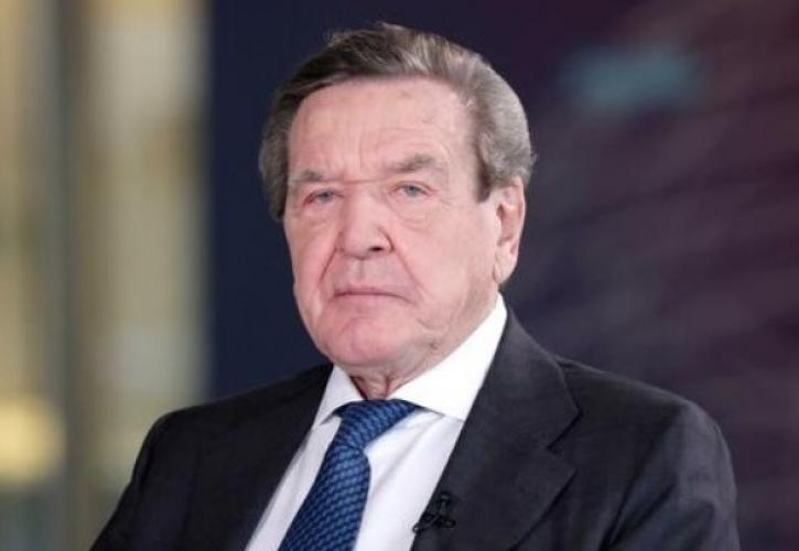 Σρέντερ: Αντιδράσεις σε Γερμανία και Εσθονία για τον ρόλο μεσολαβητή στην Ουκρανία