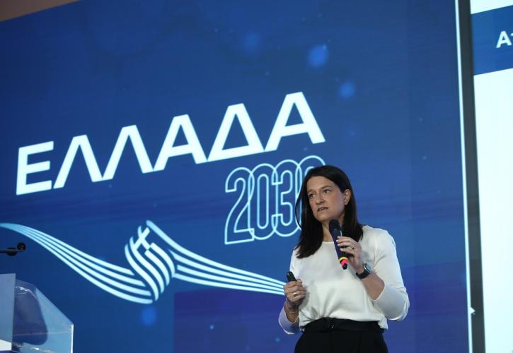 Κεραμέως: «Στόχος μια κοινωνία εργαζομένων και όχι μια κοινωνία ανέργων»