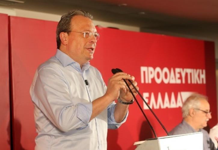Φάμελλος: Με το «δίπλα» στον Αλέξη Τσίπρα είμαστε παρόντες στην προγραμματική σύγκλιση