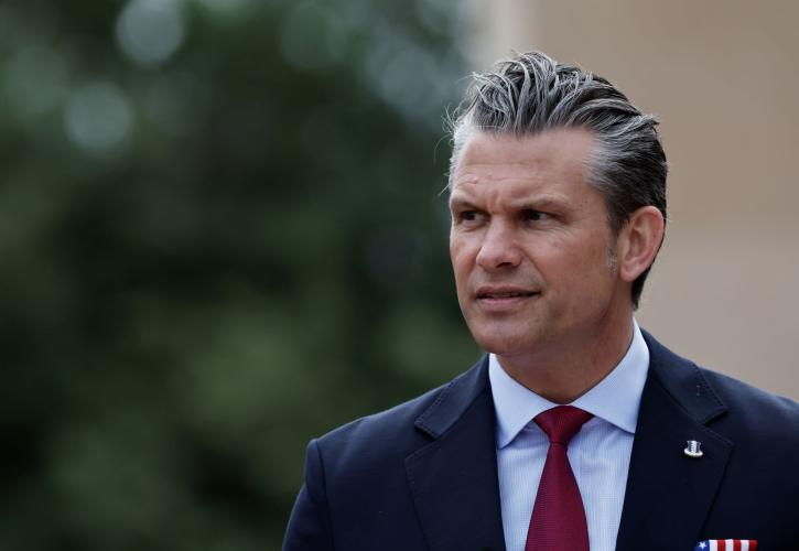 Χέγκσεθ για Ιράν: Δυνατές και ξεκάθαρες επιθέσεις - Ενεργοποιήθηκε η αεράμυνα στην Τεχεράνη