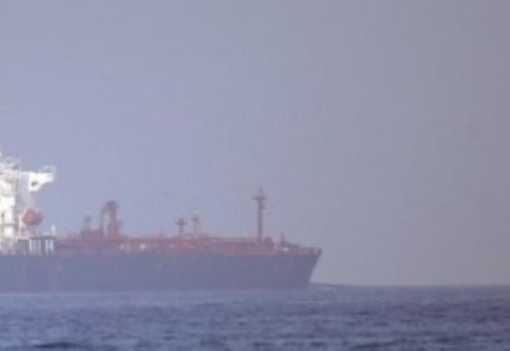 Βρετανία: Αναχαιτίστηκε πετρελαιοφόρο του ρωσικού σκιώδους στόλου που επιχειρούσε να διασχίσει τη Μάγχη