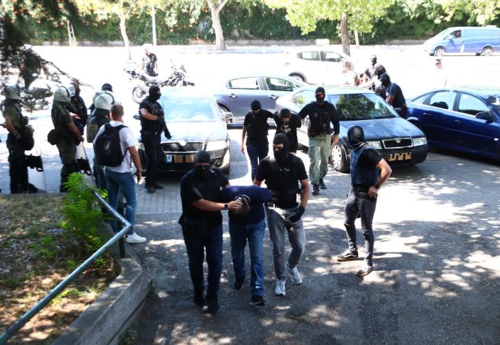 Θεσσαλονίκη: Προφυλακιστέος και ο 24χρονος για τη φονική επίθεση στο σπίτι της οικογένειας Νέστορα