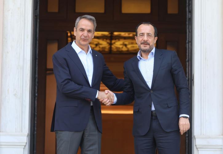 Μητσοτάκης σε Χριστοδουλίδη: Πιο επίκαιρος από ποτέ ο συντονισμός Ελλάδας - Κύπρου