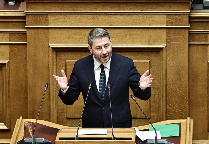 Ανδρουλάκης σε Μητσοτάκη: «Κάνατε τα ίδια και χειρότερα με τους προκατόχους σας»
