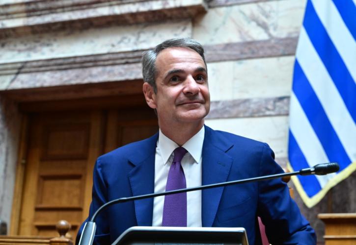 Μητσοτάκης: «Έμφαση σε ελ. επαγγελματίες και μικρομεσαίους στη ΔΕΘ, εκλογές την άνοιξη του 2027» - Τι είπε για ΟΠΕΚΕΠΕ